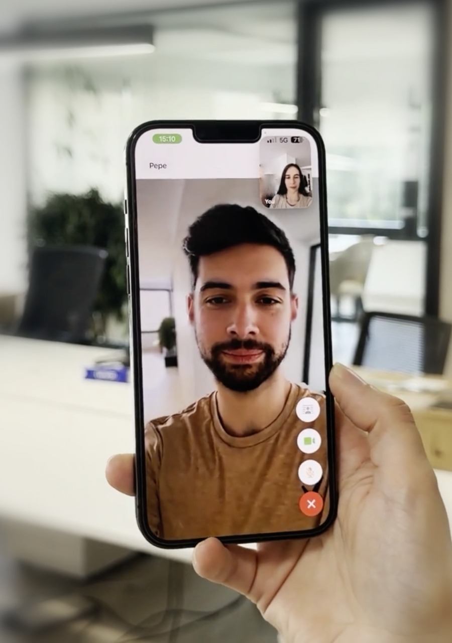 A PRESENSEE volumetric hologram of a person